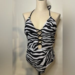One piece Swimsuit Zebra print beach pool trendy  - Size Xl NWOT